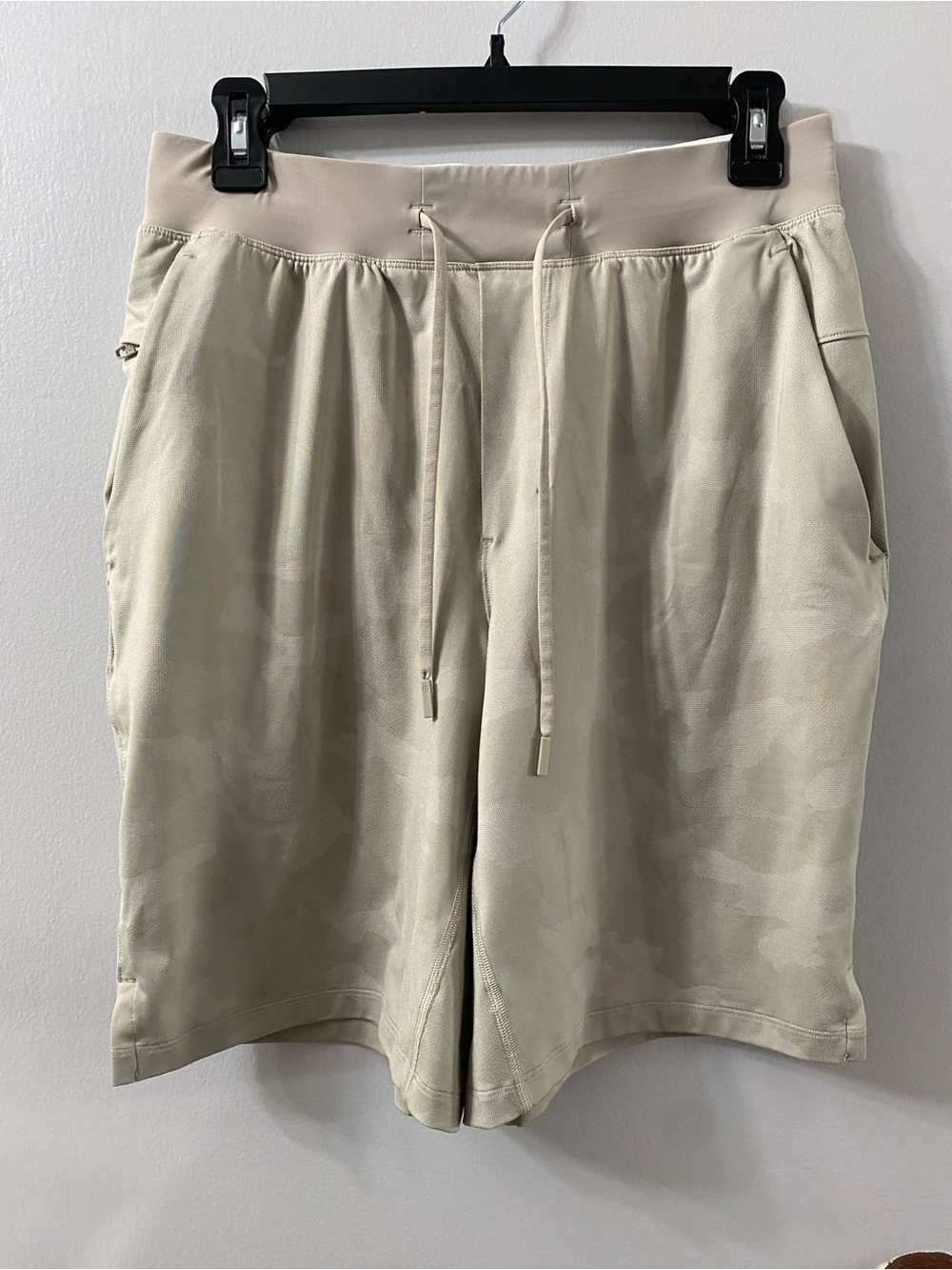 Men's Lululemon Camo Drawstring Athletic Shorts